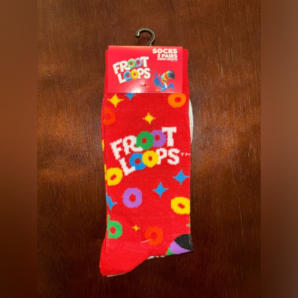 FROOT LOOPS NOVELTY CREW SOCKS NWT MEN’S SHOE SIZE 8-12